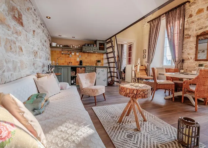 Mouragia Loft - Waterfront Old Corfu Town コルフ島