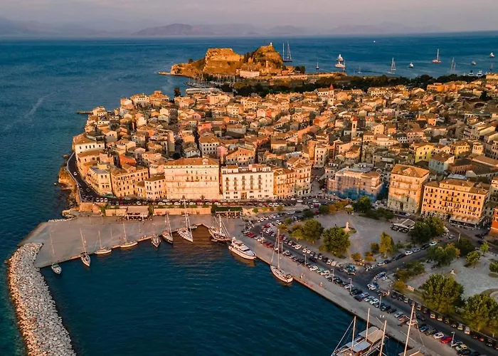 Mouragia Loft - Waterfront Old Corfu Town アパート コルフ島