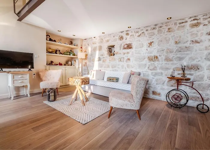 Mouragia Loft - Waterfront Old Corfu Town アパート コルフ島