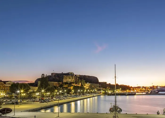 Mouragia Loft - Waterfront Old Corfu Town アパート コルフ島